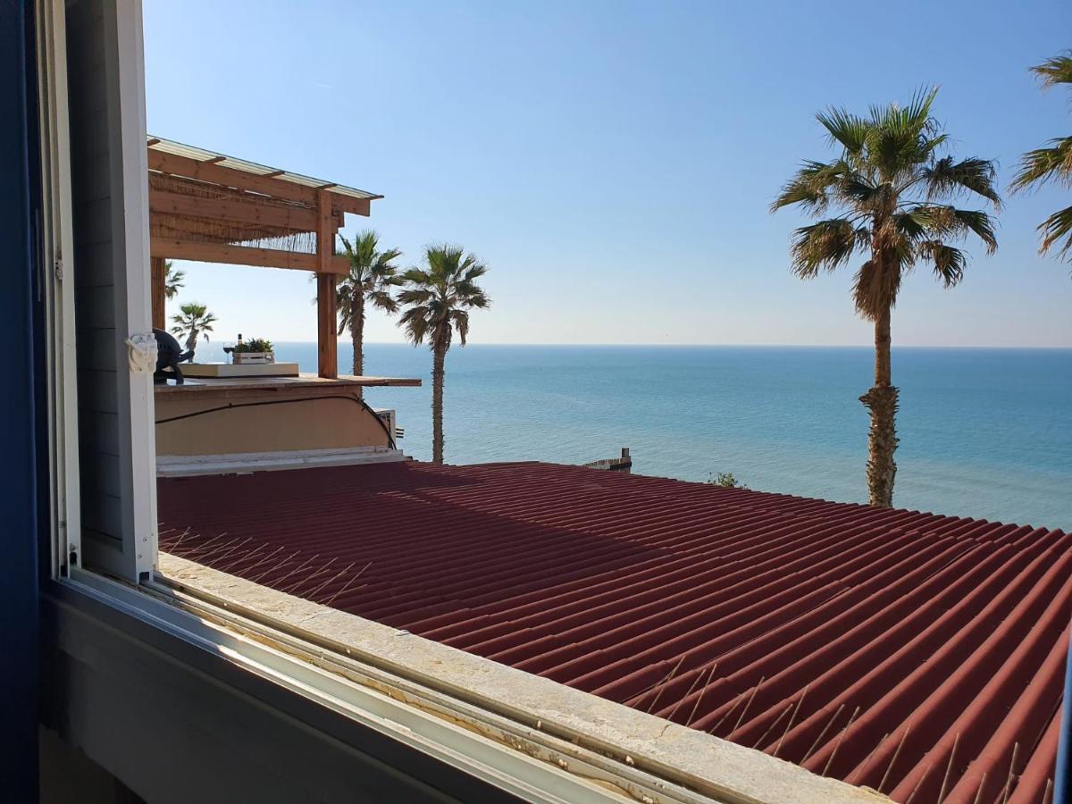 Magic On The Sea-Suites With A Private Jacuzzi And A Private Sea View Netanya Exterior foto